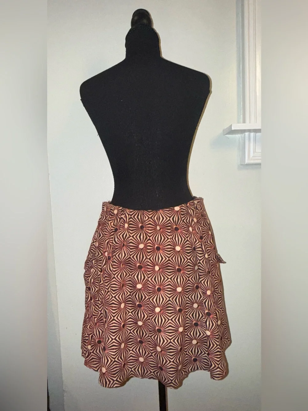 Free People line silhouette